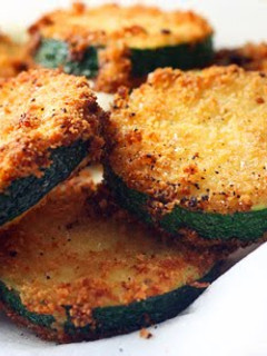 A picture of Fried Zucchini with Spicy Dipping Sauce.