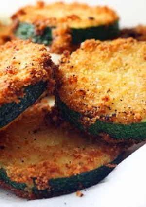 A picture of Fried Zucchini with Spicy Dipping Sauce.