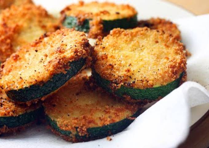 Steps to Prepare Quick Fried Zucchini with Spicy Dipping Sauce