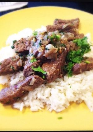 A picture of Korean sizzling beef.
