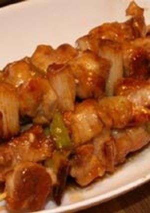 A picture of Yakitori In A Frying Pan.