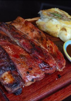Una foto de Costillas Maestranza BBQ al horno