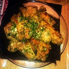 A picture of Vietnamese chicken wings.