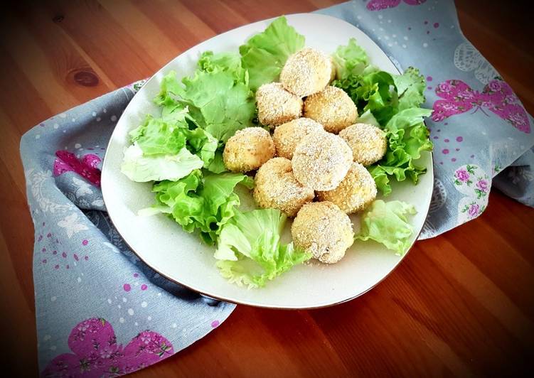 Polpette di patate e ricotta alla salvia