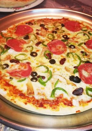 صورة لوصفة بيتزا المرتديلا 🍕