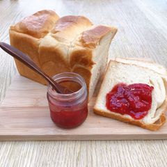 A picture of Super simple homemade strawberry jam.