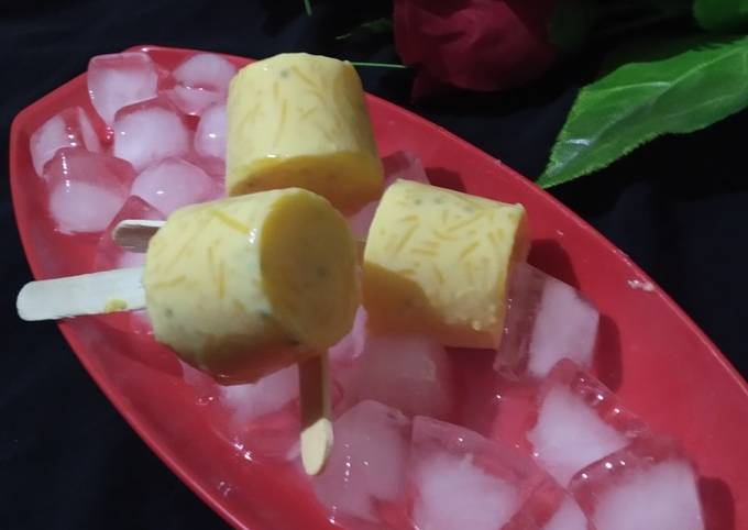 Recipe of Homemade Falooda kulfi popsicles