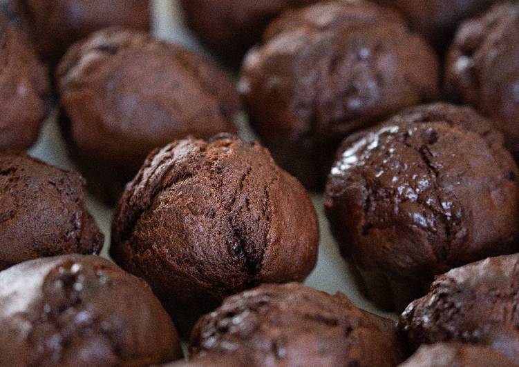 Step-by-Step Guide to Prepare Perfect Optionally Vegan, Banana Chocolate Muffins