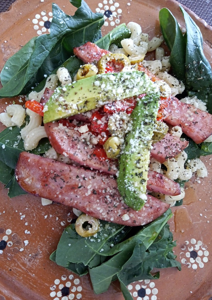 Una foto de Ensalada de espinaca 🌿🌿