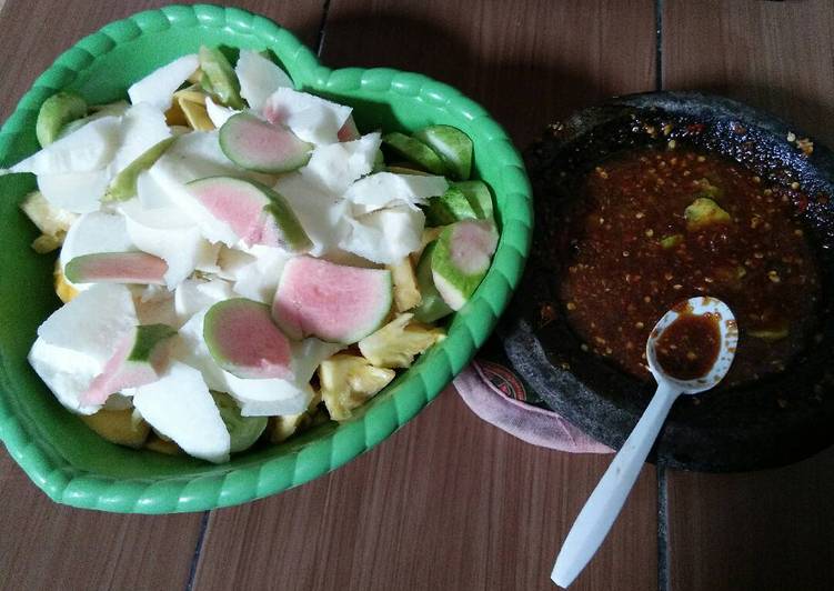 Resep Rujak Campur Sari oleh Pinkan Dwi A - Cookpad