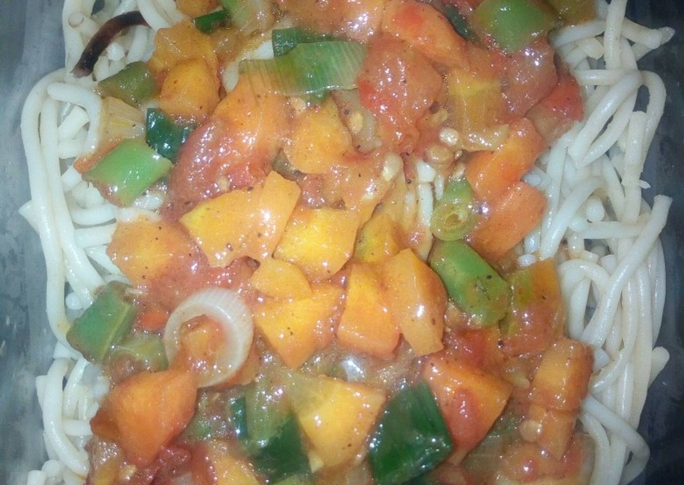 Spaghetti and veggies