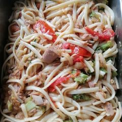 A picture of Tuna Spaghetti.