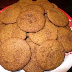 A picture of Cinnamon & Molasses Cookies.