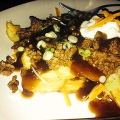 A picture of Hot-Skins Taco Poutine.