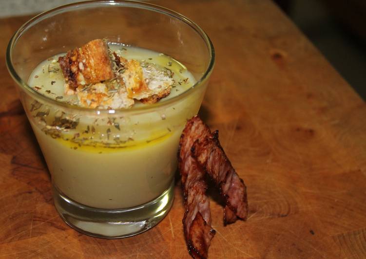 Step-by-Step Guide to Prepare Speedy POTATO & LEEK SOUP with CRISPY PROSCIUTTO & CROUTONS