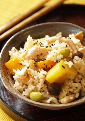 A picture of Rice with Colorful Autumn Vegetables (Gomoku Takikomi Gohan).