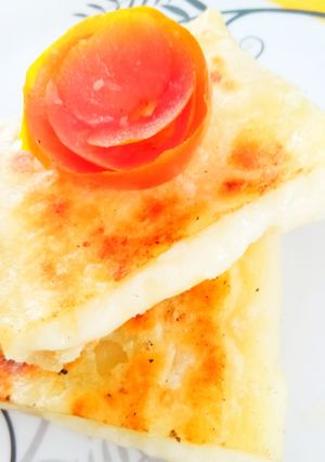 A picture of Stuffed Cheese Paratha.