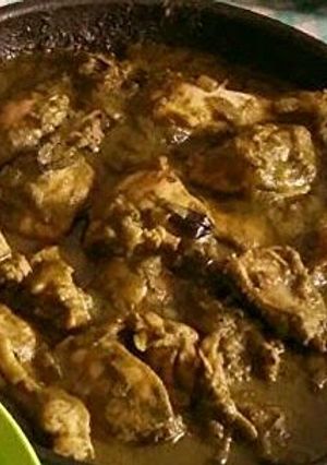 A picture of Coriander chicken curry.