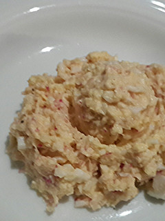 A picture of Egg and radish salad.