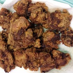 A picture of Fried Chicken livers.