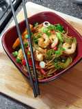 15 min Shrimp Teriyaki Noodle Bowl 🍲
