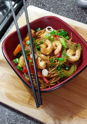 A picture of 15 min Shrimp Teriyaki Noodle Bowl 🍲.