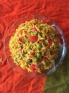 પુલાવ ઈન કુકર (Pulao In Cooker Recipe In Gujarati) રેસીપી મુખ્ય ફોટો