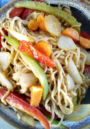 A picture of vegetable stir fry.