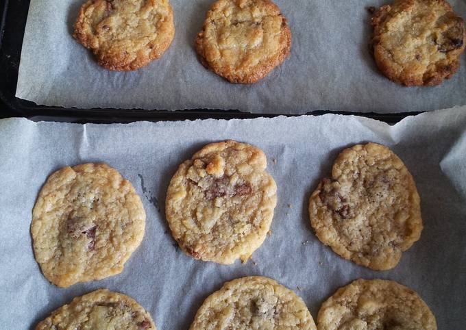 Recipe of Perfect Chocolate chunk cookies