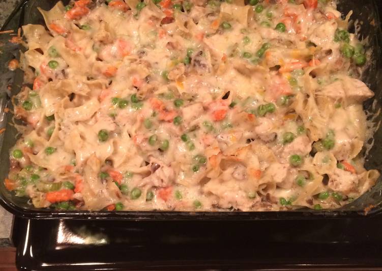 Easiest Way to Prepare Perfect Chicken Noodle Casserole