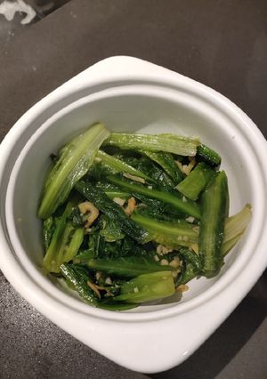 A picture of Indian Lettuce with Dried Shrimp.