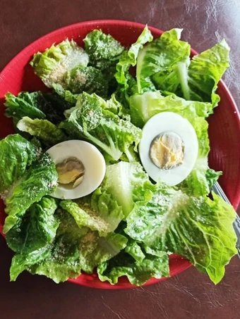 Langkah Mudah untuk Membikin Resep  Simple rommaine salad, mudah hanya 5 bahan saja yang Enak Banget, Bikin Ketagihan