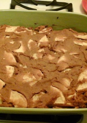 A picture of Pumpkin Apple Cake.