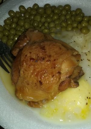 A picture of Peach-Whiskey BBQ Chicken.