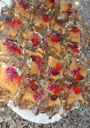 صورة لوصفة بقلاوة تركية بعجينة فيلو مقرمشة وبنينة 🤤🤤🥰