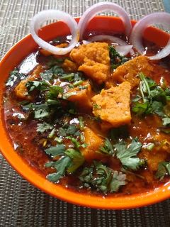 ઢોકળીનું શાક (Dhokli nu shak recipe in gujarati) રેસીપી મુખ્ય ફોટો