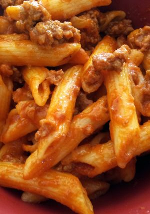 A picture of Pasta with a SIMPLE Bolognese.