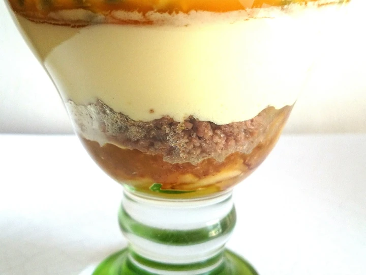 Easy Steps to Make Caramelized apples, lemon cream, cinnamon crumble with passion fruit which Delicious