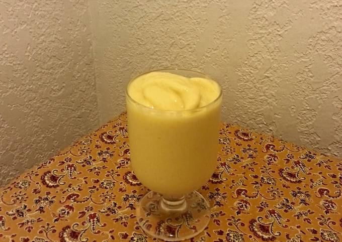 Mango smoothie