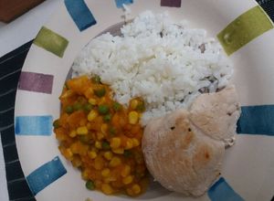 Una foto de Locro con arroz y pollo a la plancha 🇵🇪