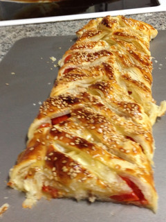 Una foto de Trenza de atún con vegetales