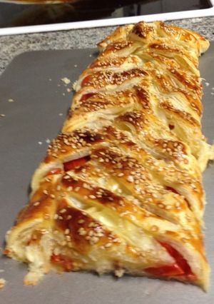 Una foto de Trenza de atún con vegetales