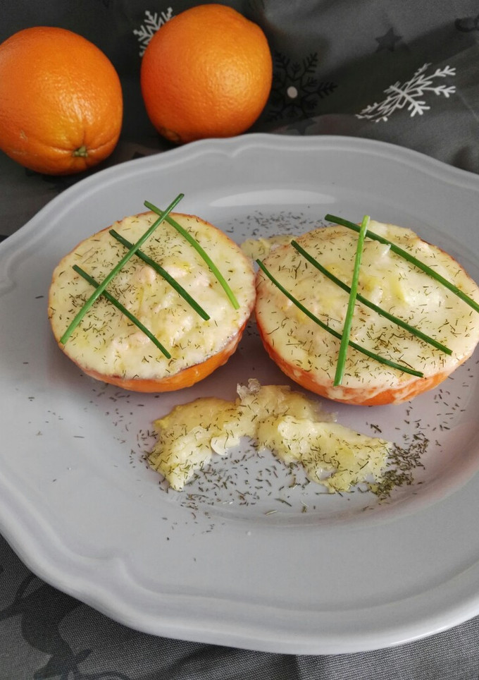 Una foto de Naranjas rellenas de salmón y queso