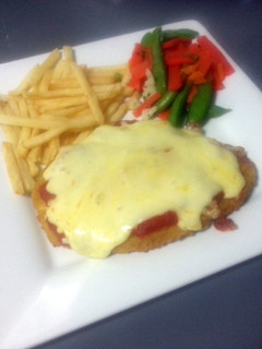 A picture of Chicken Parmigiana.
