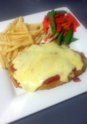 A picture of Chicken Parmigiana.