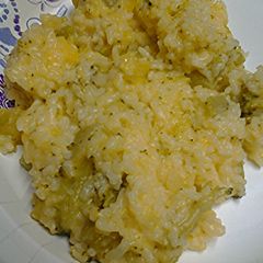 A picture of Dreamy Creamy Cheesy Broccoli and Rice.