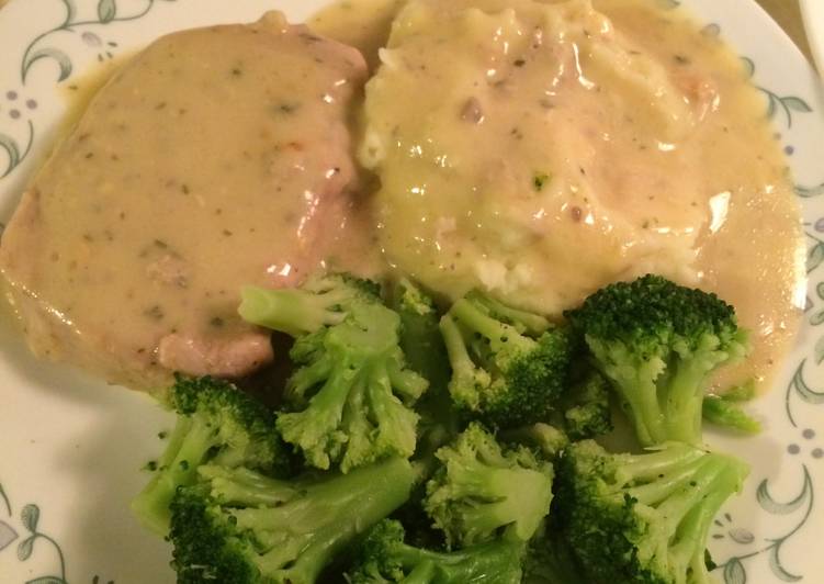 Simple Way to Prepare Perfect Easy Smothered Pork Chops In Crockpot