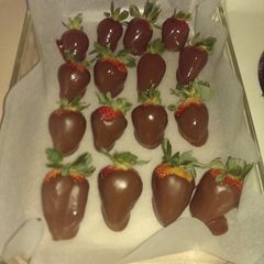 A picture of Chocolate Covered Strawberries.