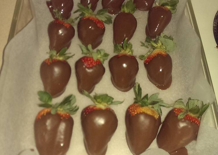 Simple Way to Prepare Favorite Chocolate Covered Strawberries