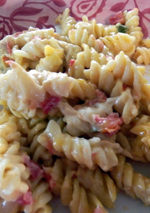 A picture of Cheesy Chicken Rotini.